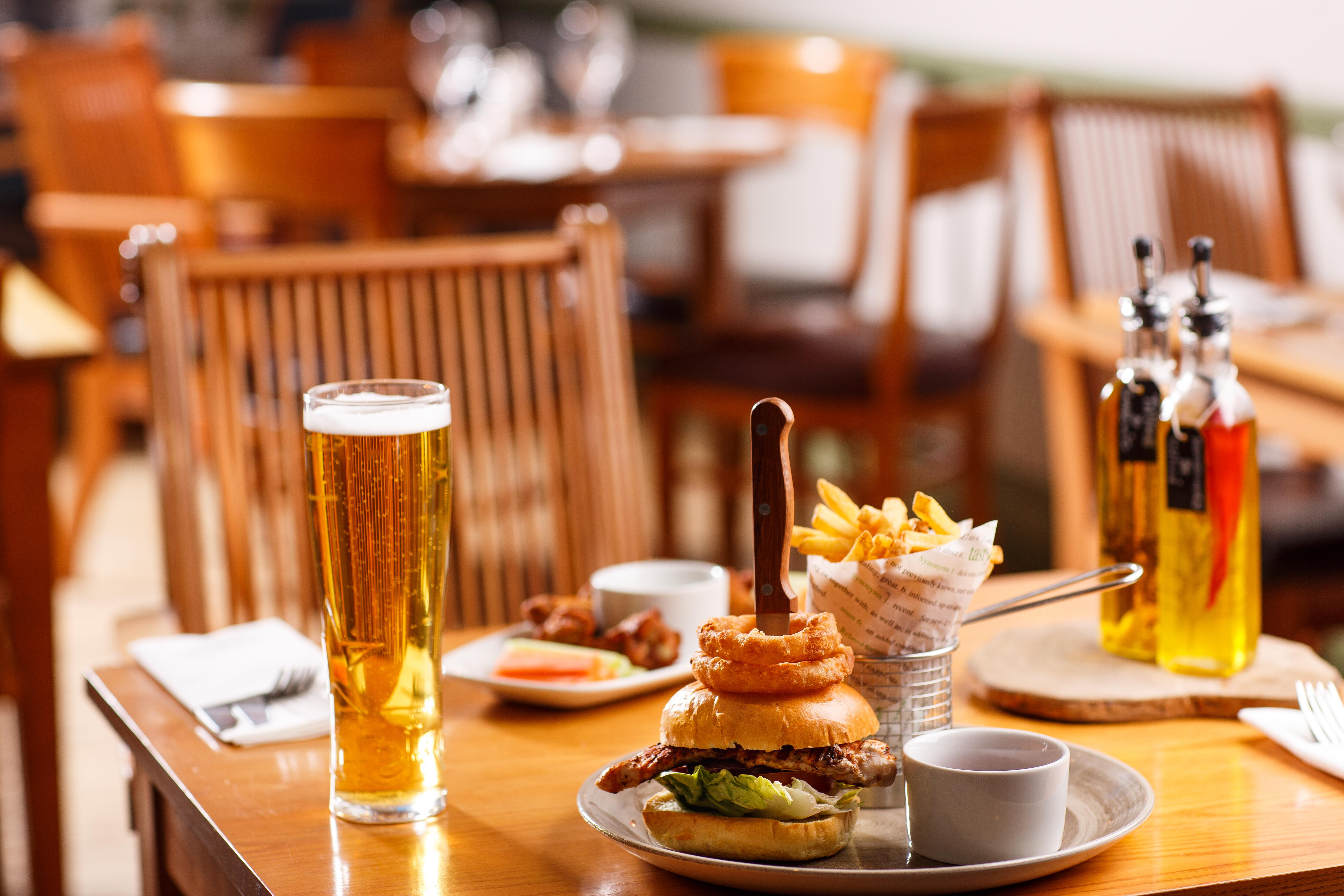 Ibis Budget London Heathrow Central Cranford Ngoại thất bức ảnh