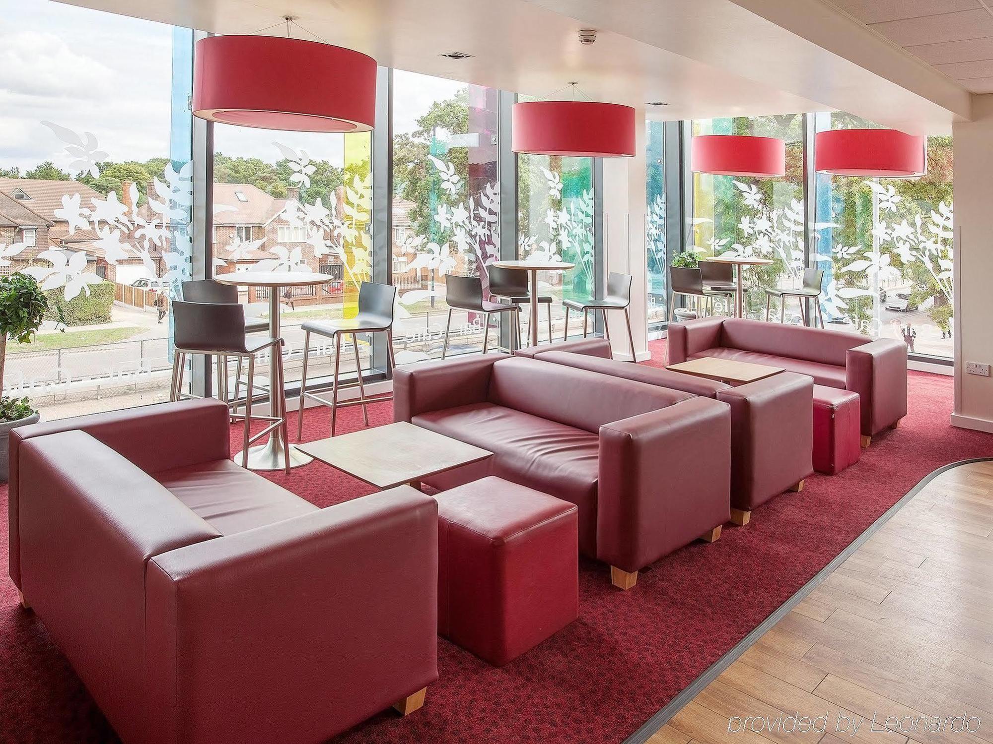 Ibis Budget London Heathrow Central Cranford Ngoại thất bức ảnh
